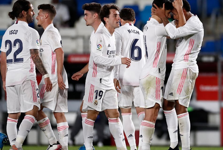 Real Madrid vence al Osasuna y sigue vivo en La Liga