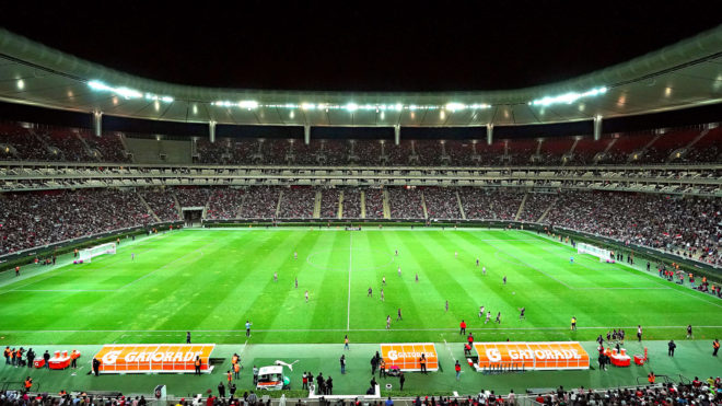 Autorizan mayor aforo en estadios de Atlas y Chivas