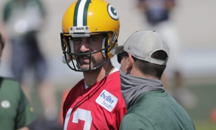 Aaron Rodgers no asistió al primer minicampamento de Packers