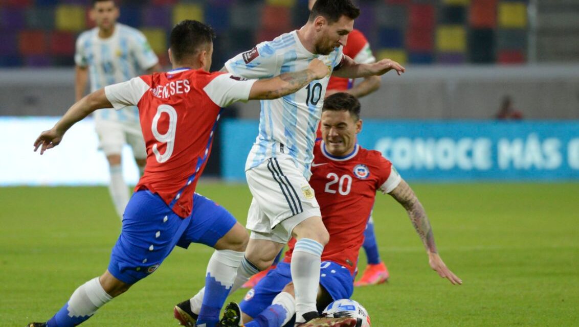 Argentina empata con Chile en las Eliminatorias