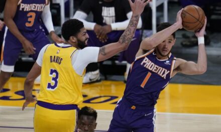 Booker anota 47, Suns eliminan a Lakers, 113-100