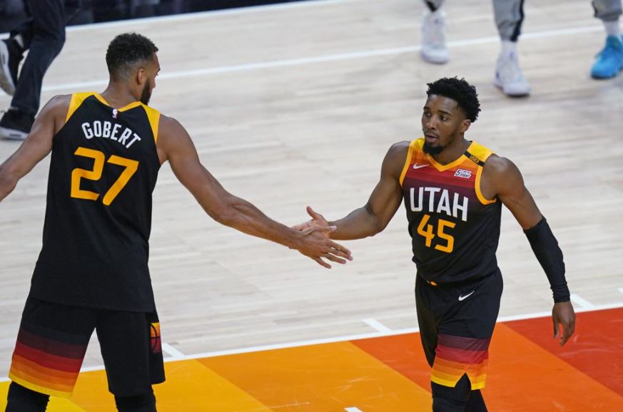 El Jazz avanza a la segunda ronda, venciendo a los Grizzlies