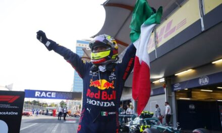 «Estoy muy feliz, la carrera fue muy loca», Checo Pérez tras ganar el GP de Azerbaiyán