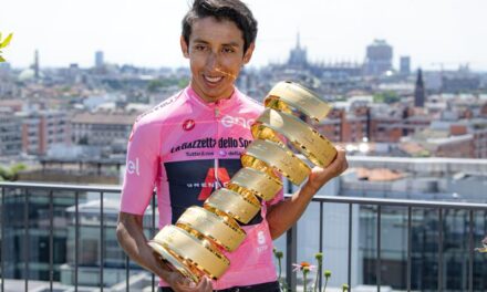 Colombiano Bernal, campeón del Giro, da positivo en COVID-19