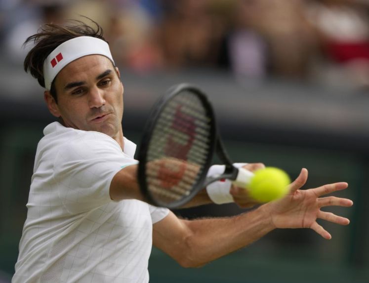 Roger Federer avanza a octavos de final en Wimbledon