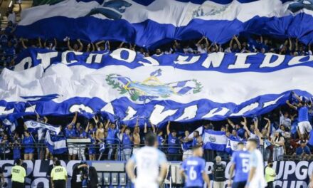 El Salvador gestiona ante la FIFA jugar de local en EEUU