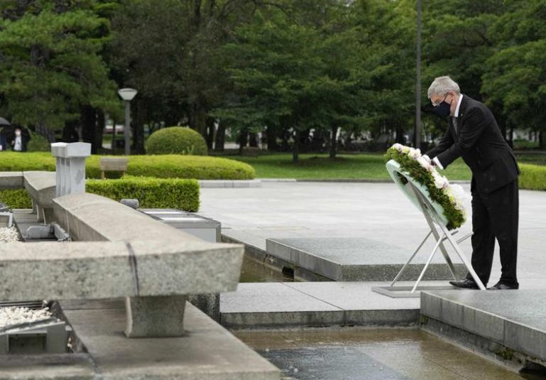 Recibimiento mixto a presidente de COI en visita a Hiroshima