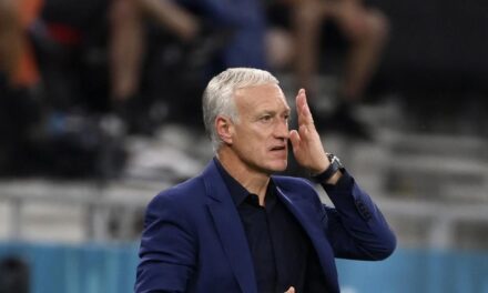 Deschamps seguirá como DT de Francia pese a fracaso en la Eurocopa 2020