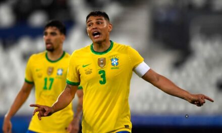 Thiago Silva explota y lanza mensaje a los brasileños: ¡espero estén contentos!