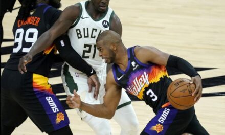 Paul lleva a Suns a triunfo ante Bucks en primer partido de las Finales NBA