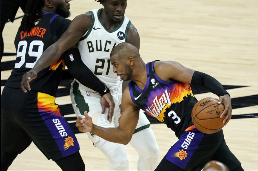 Paul lleva a Suns a triunfo ante Bucks en primer partido de las Finales NBA