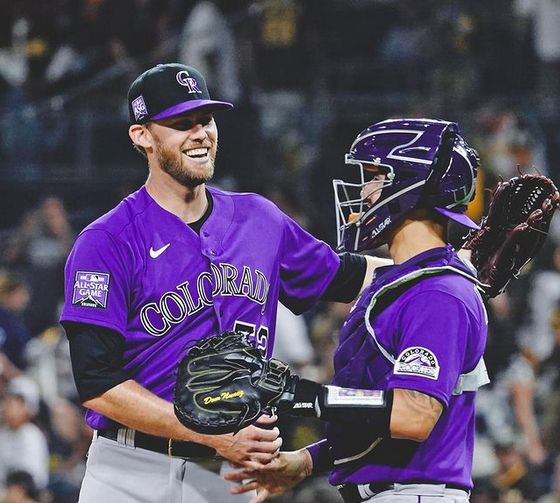 Márquez domina en la lomita y Rockies blanquea a Padres