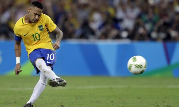 Astros del fútbol no están en Tokio, sino con sus clubes