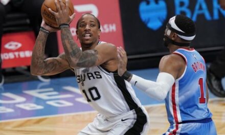 Bulls adquieren a DeRozan en firma y canje con Spurs