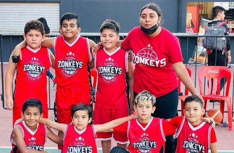 Brilla Academia Zonkeys en Copa de baloncesto