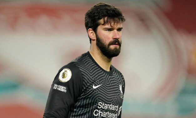 Alisson Becker renueva con el Liverpool hasta el año 2027