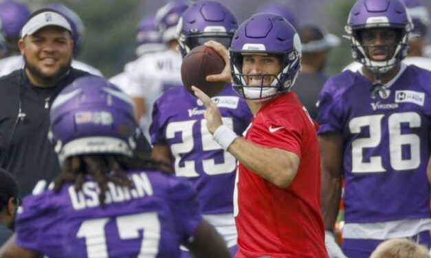 Vikings pierden a Cousins y suplentes por protocolos COVID
