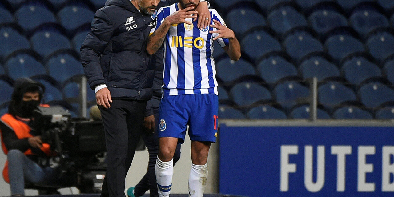 ‘No es un buen momento para nadie’; eventual salida del Tecatito incomoda al DT del Porto