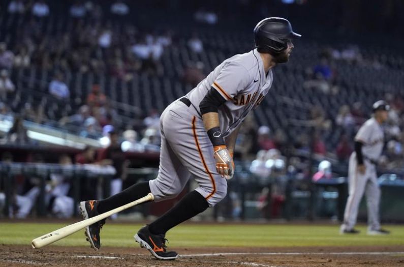 Giants anotan 4 en la 9na; acaban venciendo a Diamondbacks