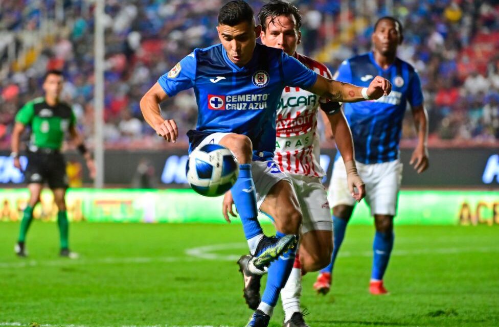 Cruz Azul sumó su primer triunfo al vencer a Necaxa