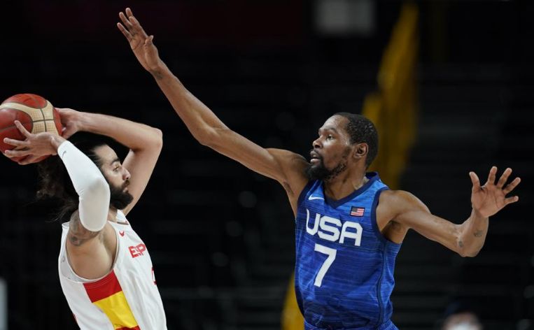 Durant comanda triunfo sobre España y boleto a semis