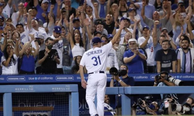 Scherzer poncha a 10 en su debut, Dodgers conectó 4 HR para vencer a Astros
