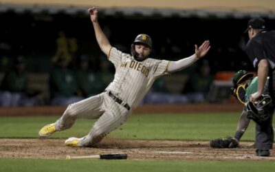 Pham jonronea, los Padres aplastan 8-1 a los Atléticos