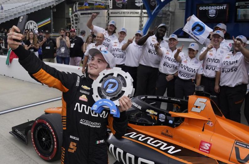 O’Ward gana la pole para la IndyCar de Indianápolis