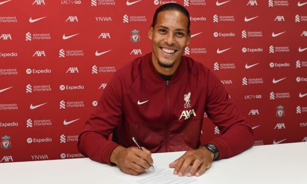 Virgil van Dijk renovó con el Liverpool hasta 2025
