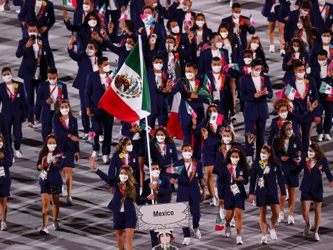 Deportistas mexicanos se aplicaron, dice López Obrador