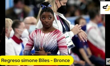 la gimnasta estadounidense Simone Biles, ¿la historia de su lado?