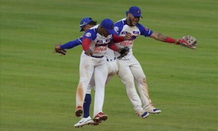 Colombia apalea a Venezuela y va a final de Serie del Caribe