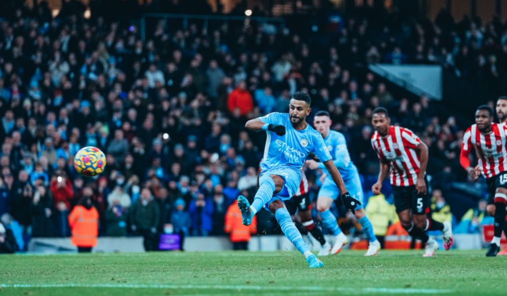 El City vence a Brentford y sigue sereno en marcha al título