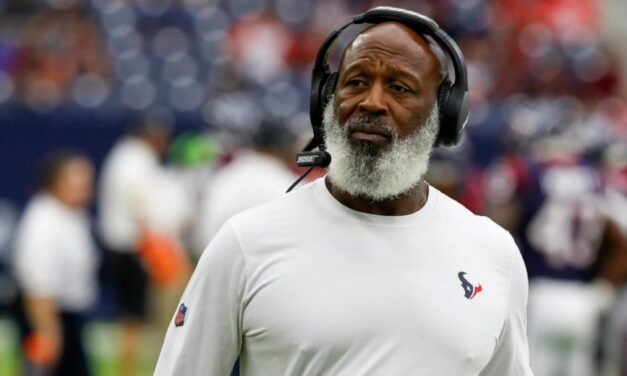 Texans contratan a nuevo entrenador en jefe