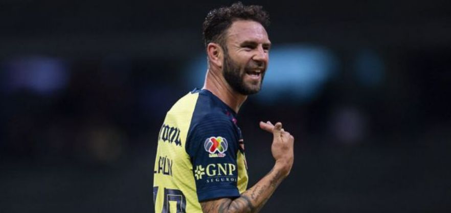  Layún suspendido dos partidos tras insultar a los árbitros