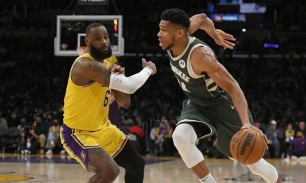 Giannis anota 44 y guía a Bucks a victoria sobre Lakers