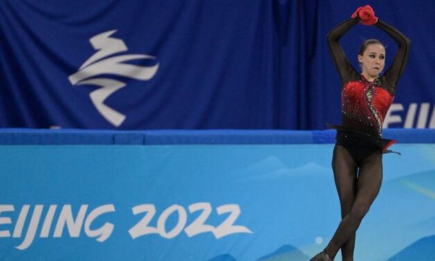 Patinadora rusa Valieva logra primer salto cuádruple en JJ.OO.