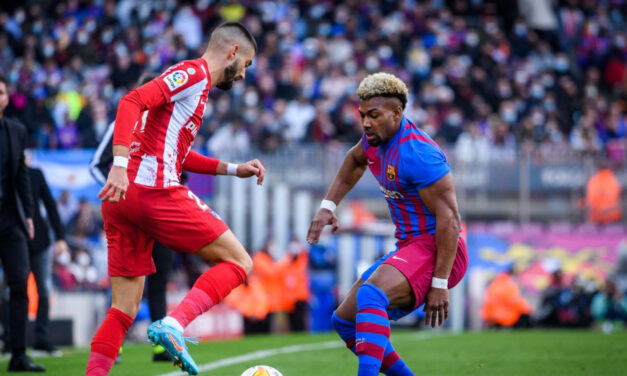 Barcelona golea 4-2 al Atlético y asciende al 4to puesto
