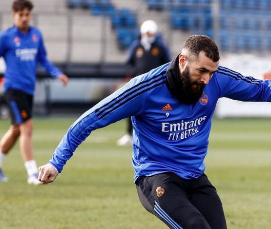 Benzema, convocado por el Real Madrid para enfrentar al PSG