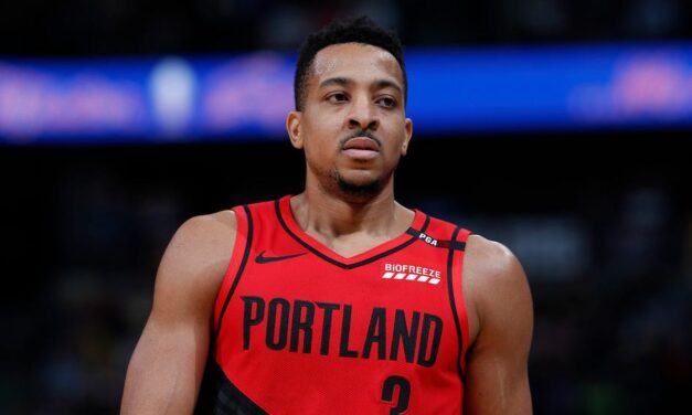 Pelicans adquieren a McCollum de Blazers