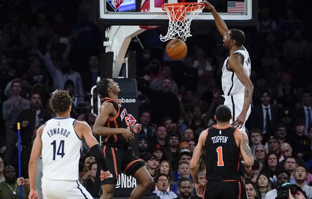 Durant encabeza reacción y Nets vencen a Knicks