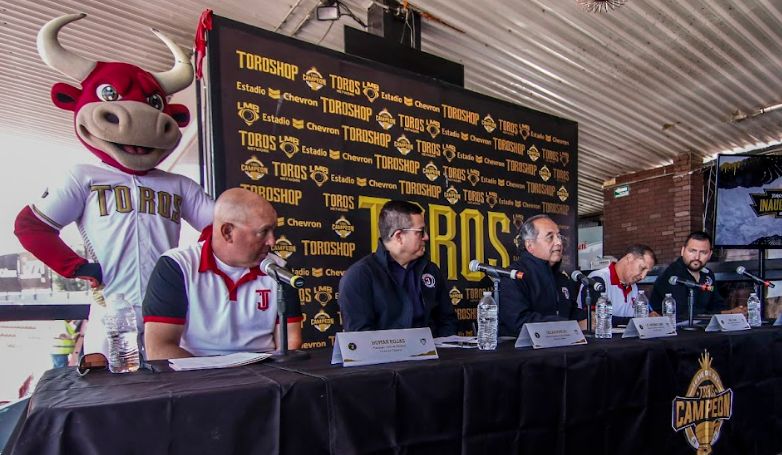 “Y con ustedes, el Campeón” Toros de Tijuana