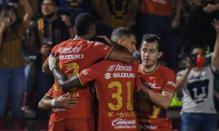 Pumas aprovecha error para vencer a FC Juárez
