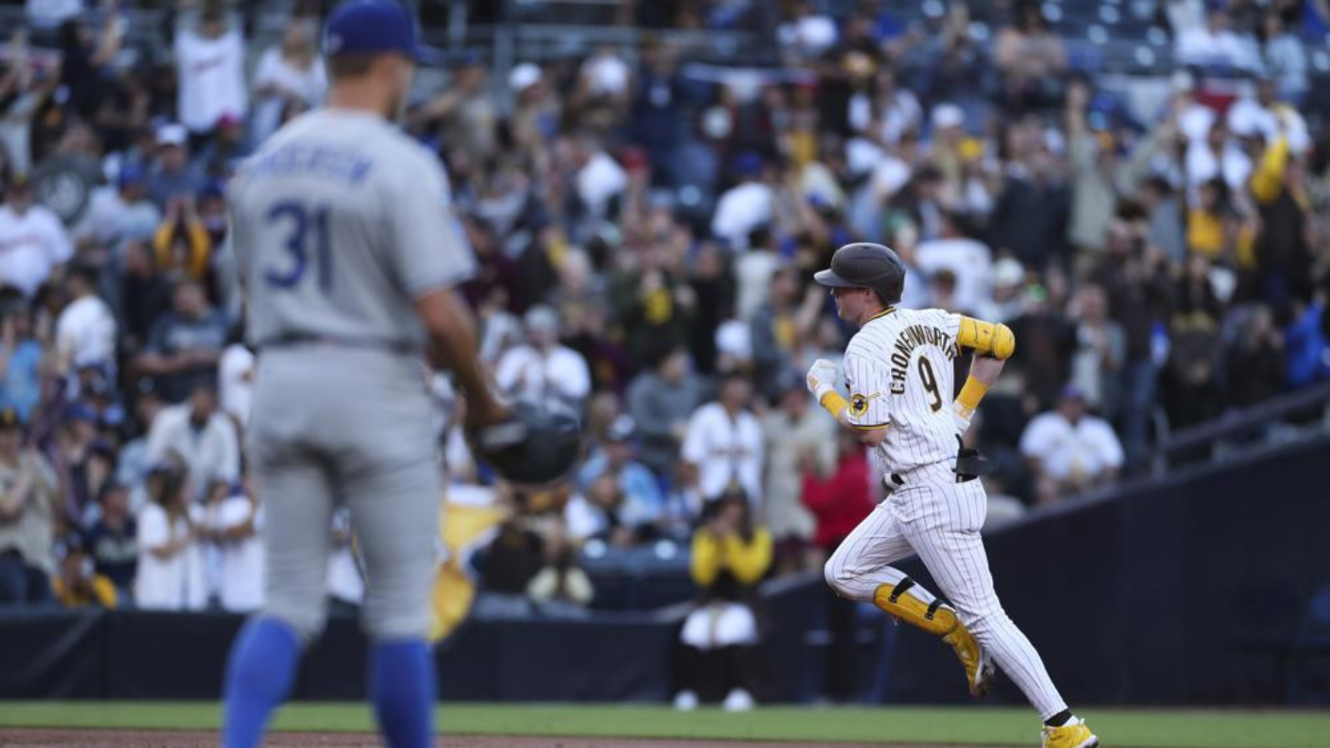 Machado empuja 2; Darvish labora 6 innnings y Padres blanquean 2-0 a  Azulejos