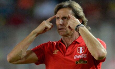 Gareca deja el banquillo de la selección de Perú