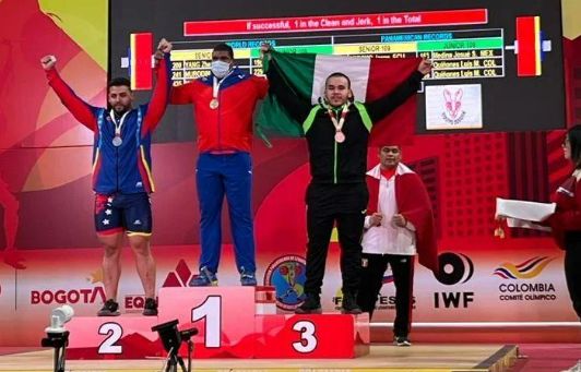 Debuta Govea con medalla de bronce en Panamericano de mayores en levantamiento de pesas