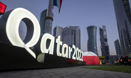 Qatar detiene y deporta a trabajadores antes de Copa Mundial