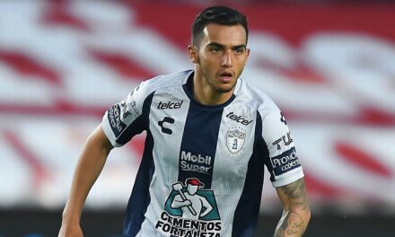 Luis Chávez renueva con Pachuca previo a Qatar 2022