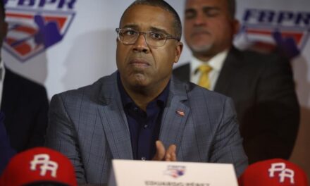 Eduardo Pérez renuncia como gerente de equipo de Puerto Rico