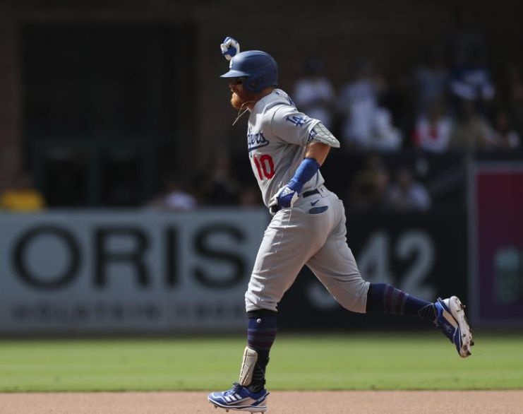 Dodgers aplastan a Padres y aseguran boleto en playoffs